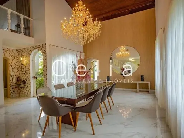 Imagem: A casa possui 4 Dormitórios, 4 Suítes, 5 Banheiros, 4