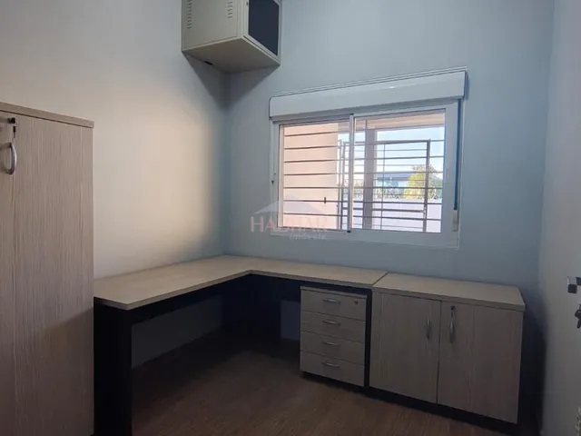 Imagem 2: CASA DE 3 DORMITÓRIOS NO BAIRRO BRIGADEIRA