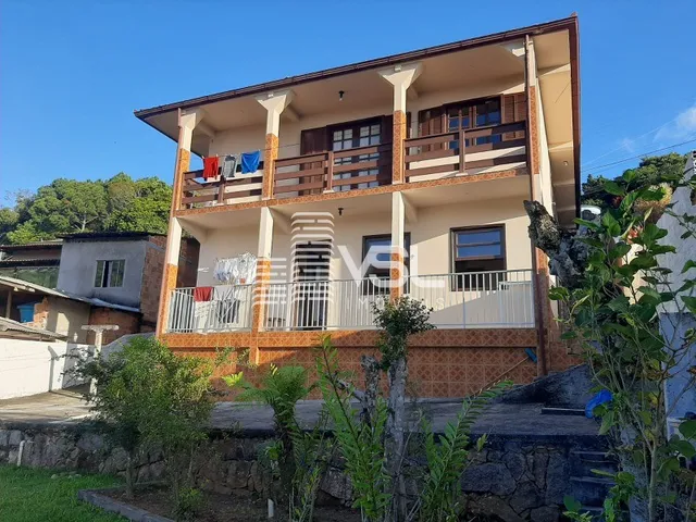 Imagem: Casa com 5 quartos, 1.200 metros do Floripa
