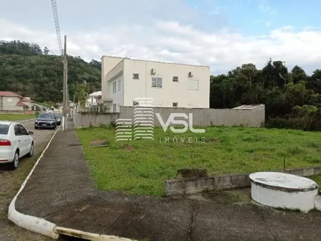 Imagem 3: Terreno plano com 372 m² em condomínio fechado, bairro Canasvieiras