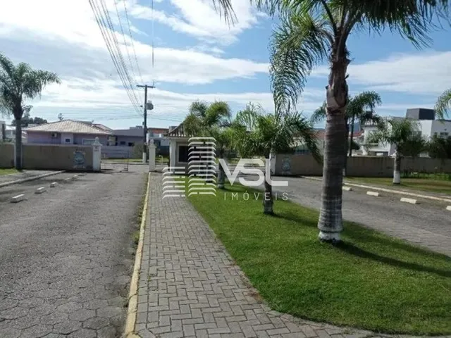 Imagem 2: Terreno plano com 372 m² em condomínio fechado, bairro Canasvieiras