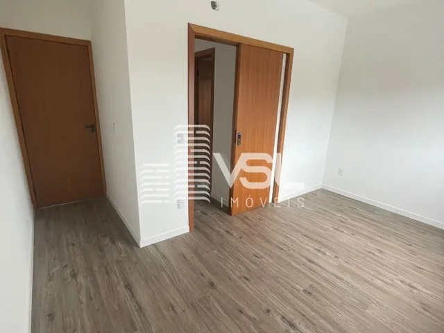 Imagem 14: Casa/sobrado novo com 3 suítes no bairro carianos