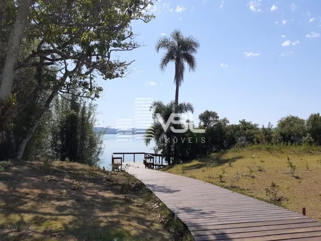 Imagem 3: Terreno com 800 m², condomínio na beira da lagoa - Garopaba SC