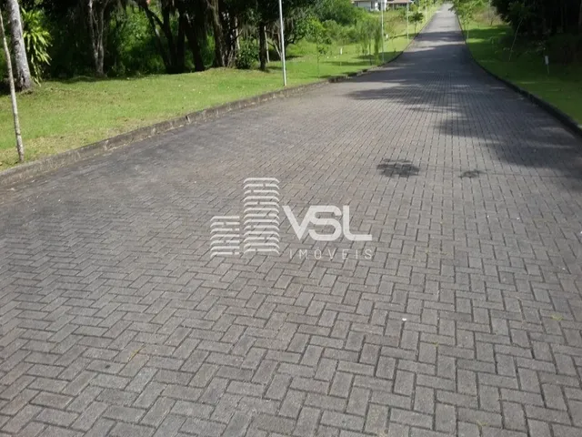 Imagem 3: Terreno com 1.716 m² de área, em condomínio fechado, bairro Ratones
