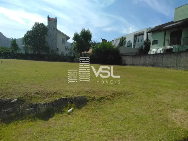 Imagem 3: Terreno com 906 m² e linda vista mar, para construção única ou sobrados