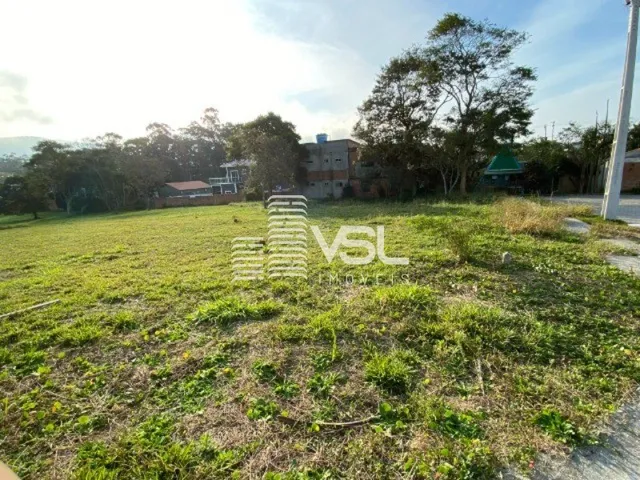 Imagem: Terreno com 600 m² de área, viabilidade