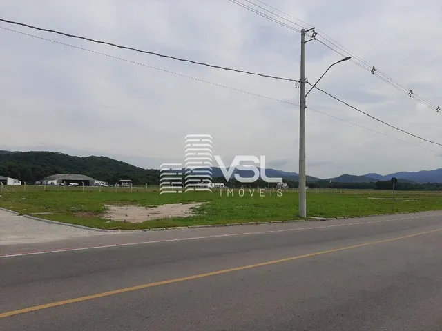 Imagem 4: Terreno com 600 m² de área, viabilidade para até 3 ou 4 sobrados, Alameda Rio Vermelho