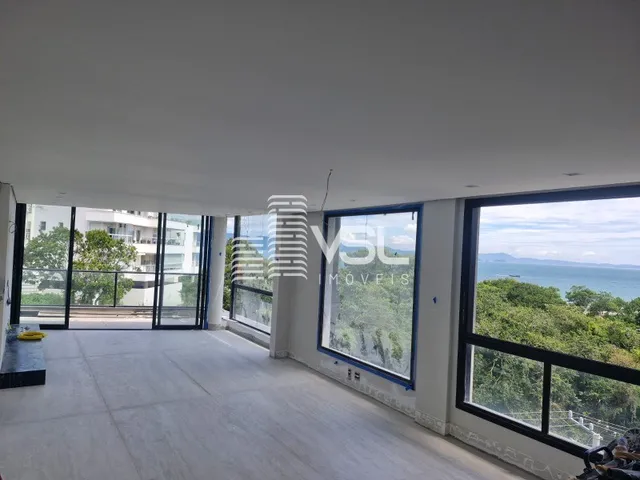 Imagem 11: COBERTURA PLANA com 3 dormitórios + escritório e LINDA VISTA MAR, próximo da MARINA, 5
