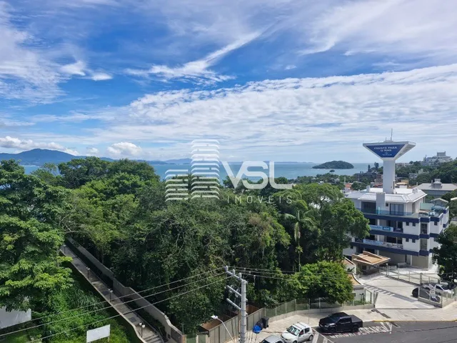 Imagem 4: COBERTURA PLANA com 3 dormitórios + escritório e LINDA VISTA MAR, próximo da MARINA, 5