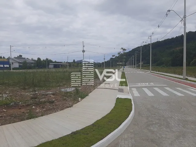 Imagem 11: Terreno com 547 m², Alameda Cezanne na SC 401, lado policia federal