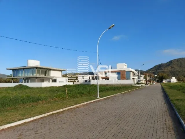 Imagem 9: Terreno com 400 m² no condomínio Villa Ratones, infraestrutura completa