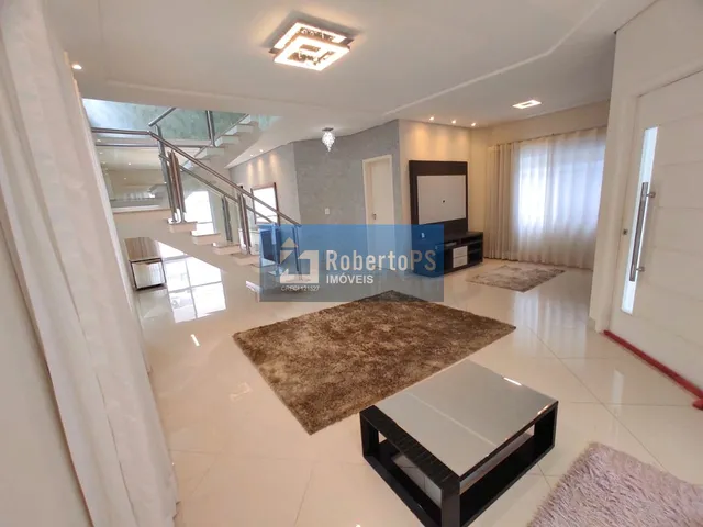 Imagem: Casa em Condomínio Luxuoso com 4 Quartos