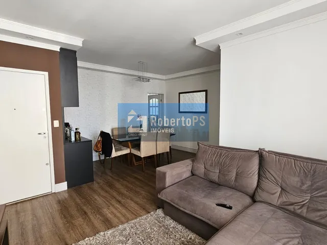 Imagem: O apartamento possui 4 Dormitórios, 1 Suíte, 3 Banheiros,