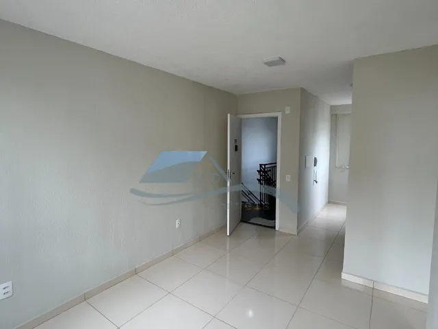 Imagem: O apartamento possui 2 Dormitórios, 1 Banheiro, 1 Vaga na