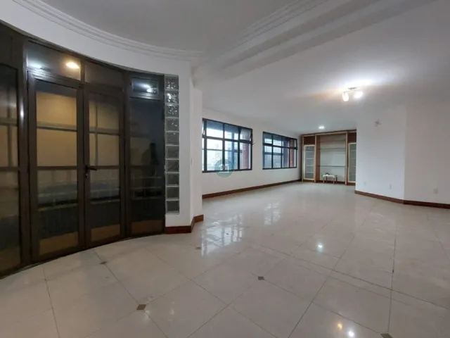Imagem 9: Alugo prédio comercial com 03 pavimentos, 07 salas, acessebilidade, elevador e 10 vagas