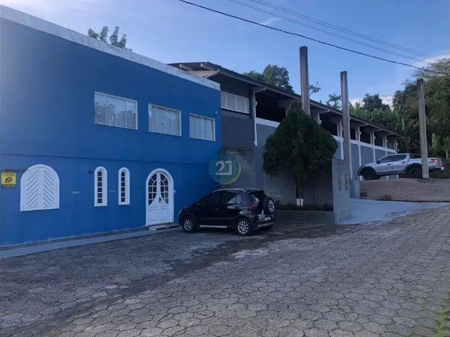 Imagem 2: Vendo Ponto Comercial em Potecas com 11 vagas de garagens, 3 salas amplas próximo ao