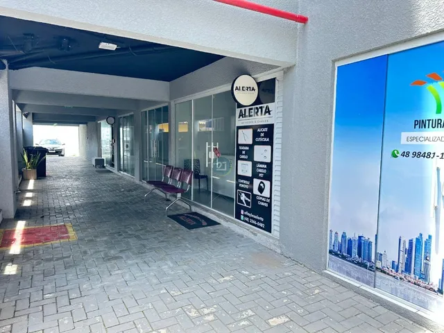 Imagem 15: Alugo Loja Comercial com 30M², Localizada em Barreiros, na Avenida Leoberto Leal, Próximo a Bancos e Cartórios