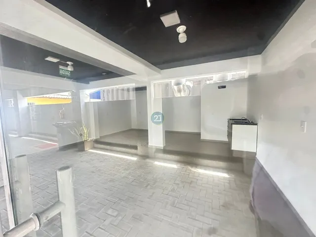 Imagem 4: Alugo Loja Comercial com 30M², Localizada em Barreiros, na Avenida Leoberto Leal, Próximo a Bancos e Cartórios