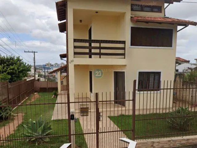 Imagem 8: Vendo Casa de 03 pavimentos semi-mobiliado, c/ 04 dormitórios c/ 01 suíte, vaga de