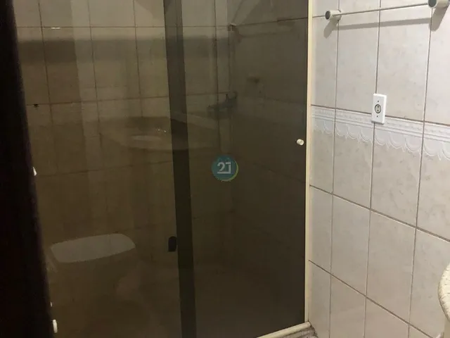 Imagem 4: Vendo Casa de 03 pavimentos semi-mobiliado, c/ 04 dormitórios c/ 01 suíte, vaga de