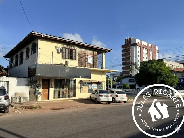 Imagem: A loja possui 3 Dormitórios, 1 Suíte, 300m² de Área e