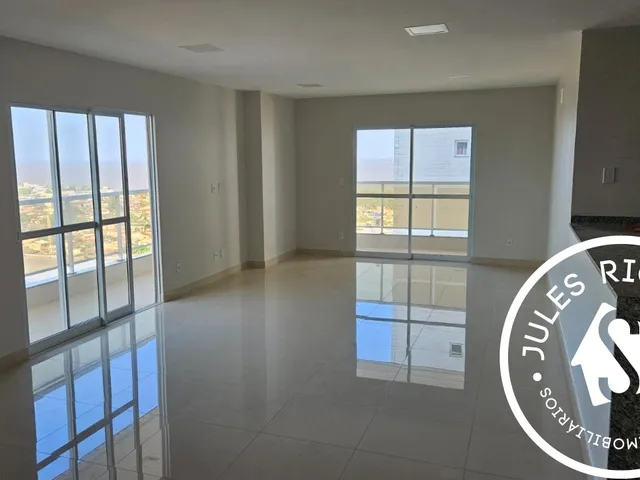 Imagem: O apartamento possui 3 Dormitórios, 3 Suítes, 1 Banheiro,