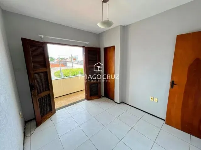Imagem 3: Casa Duplex para Venda em Fortaleza, Mondubim, 3 Dormitórios, 2 Suítes, 3 Banheiros, 2