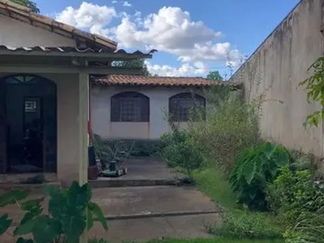 Imagem 3: Casa Térrea de 3 Quartos ( Excelente Condomínio ) 800M²