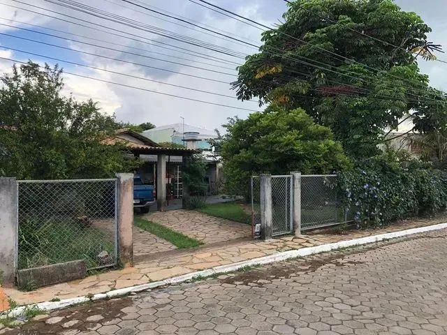 Imagem 1: Casa Térrea de 3 Quartos ( Excelente Condomínio ) 800M²