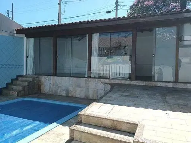 Imagem: Casa com 4 Dormitórios À Venda, 170 M²