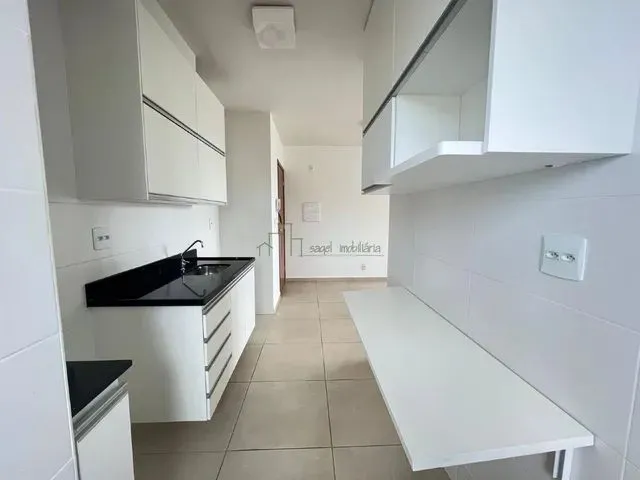 Imagem 16: Apartamento com 2 Quartos, 1 Suíte e 2 Vagas de Garagem para Alugar no Nova Floresta
