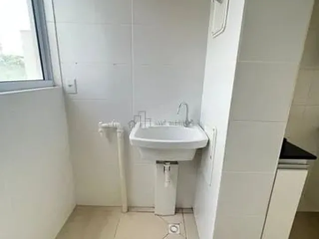 Imagem 5: Apartamento com 2 Quartos, 1 Suíte e 2 Vagas de Garagem para Alugar no Nova Floresta