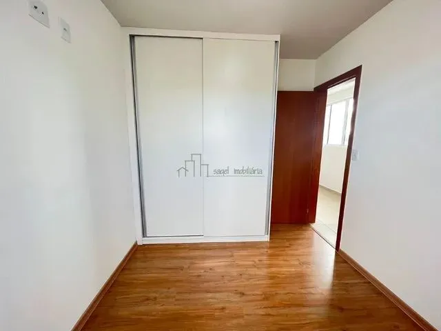 Imagem 3: Apartamento com 2 Quartos, 1 Suíte e 2 Vagas de Garagem para Alugar no Nova Floresta