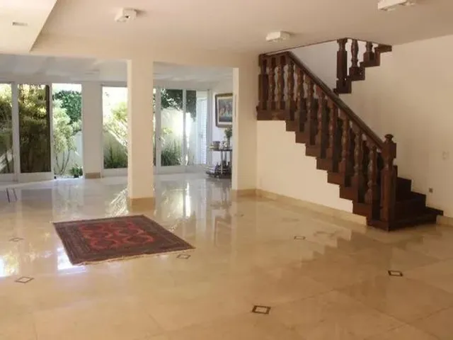Imagem 6: Shis Qi 13 Conjunto 09 - Locação de Casa Sendo Sobrado 04 Quartos Suites - Mobiliada