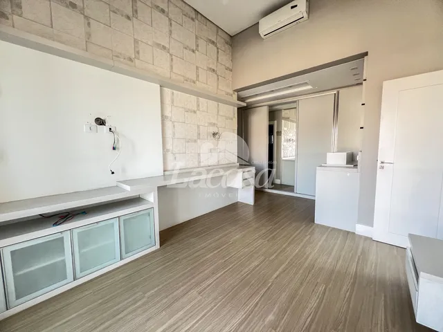 Imagem 13: Imobiliária la Casa Vende/Aluga: Sobrado de Alto Padrão no Batel, Semi-Mobiliado! Próximo Ao Unimax