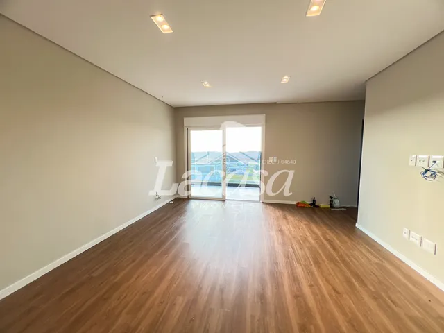 Imagem 11: La Casa Imóveis Vende: Sobrado de Alto Padrão no Residencial Grand Forest!