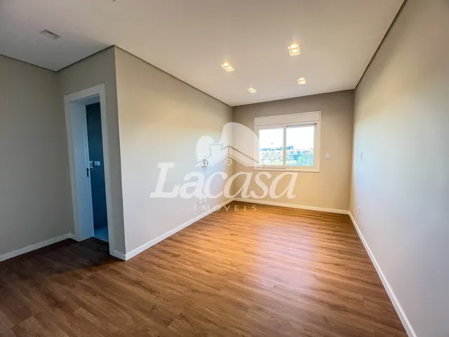 Imagem 13: La Casa Imóveis Vende: Sobrado de Alto Padrão no Residencial Grand Forest!