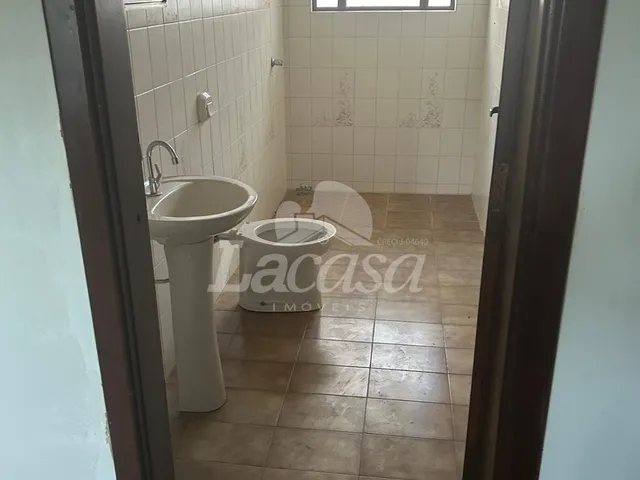 Imagem 3: LA CASA IMÓVEIS VENDE LINDO SOBRADO PRÓXIMOA PRAÇA CLEVE