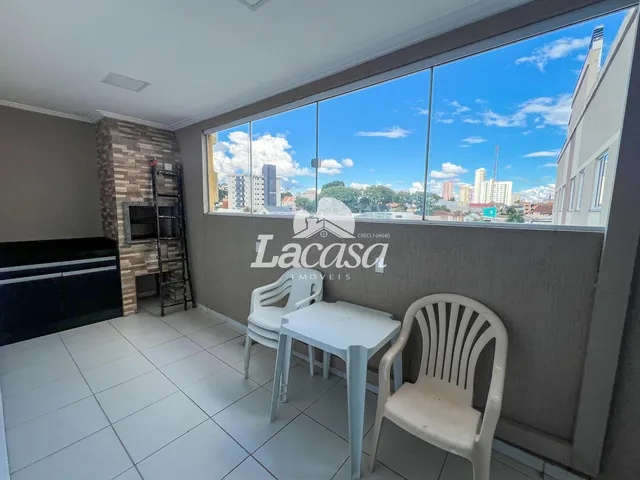 Imagem 7: Imobiliária La Casa vende/aluga: Apartamento triplex mobiliado no Edifício Mont Blanc!