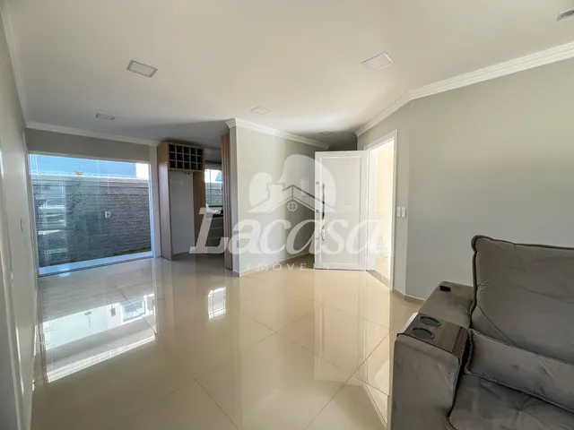 Imagem 11: LaCasa Imóveis vende: Lindo sobrado no Bairro Dos Estados!