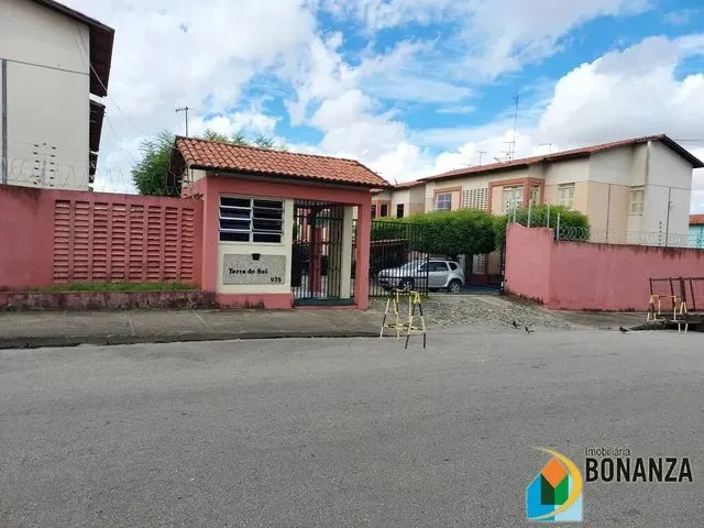 Imagem: Apartamento 02 Dormitórios e Garagem no