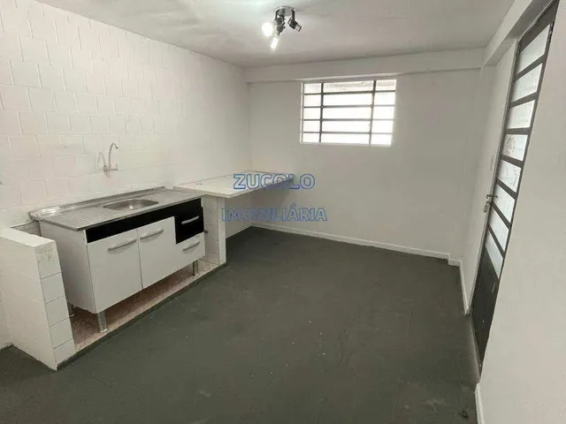 Imagem 10: Sobrado reformado em excelente localização comercial no Jardim do Mar