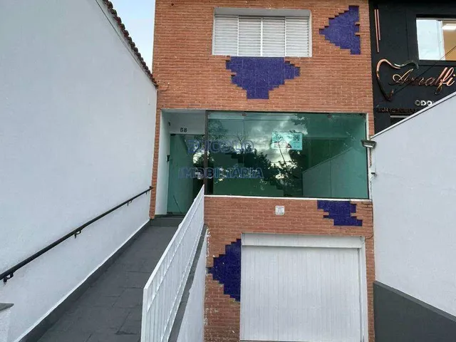 Imagem 13: Sobrado reformado em excelente localização comercial no Jardim do Mar