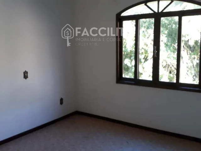 Imagem 3: Sobrado à venda em Jaraguá do Sul, Jaragua Esquerdo, com 3 quartos, 265,20m²