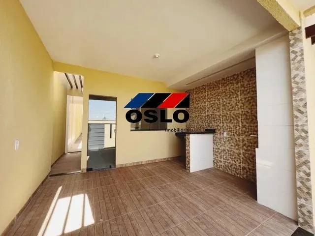 Imagem: A casa possui 3 Dormitórios, 1 Suíte, 2 Banheiros, 2