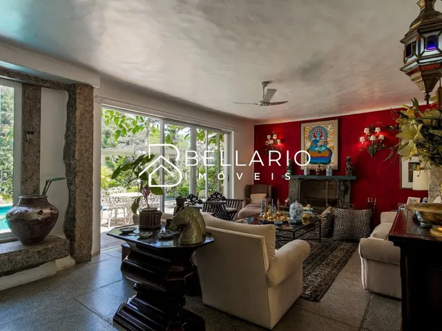 Imagem 5: Casa com 5 quartos (3 suítes) e piscina à venda, 430 m² por R$ 3.800.000,00