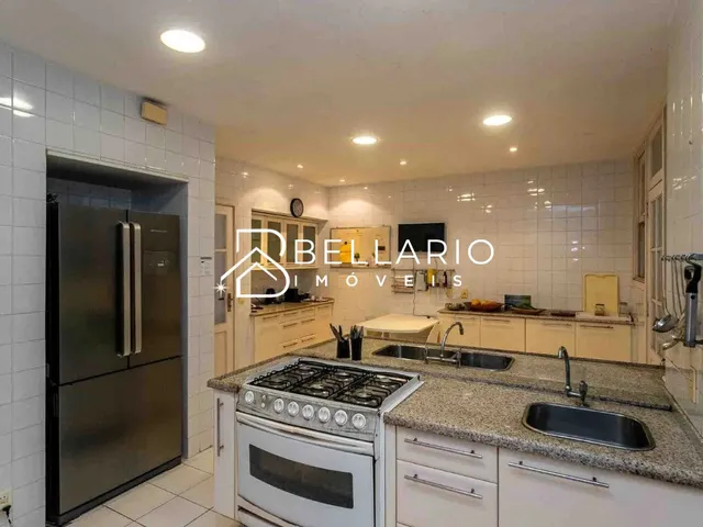 Imagem 10: Apartamento com vista para o mar, com 3 dormitórios e 2 vagas à venda, 354 m²