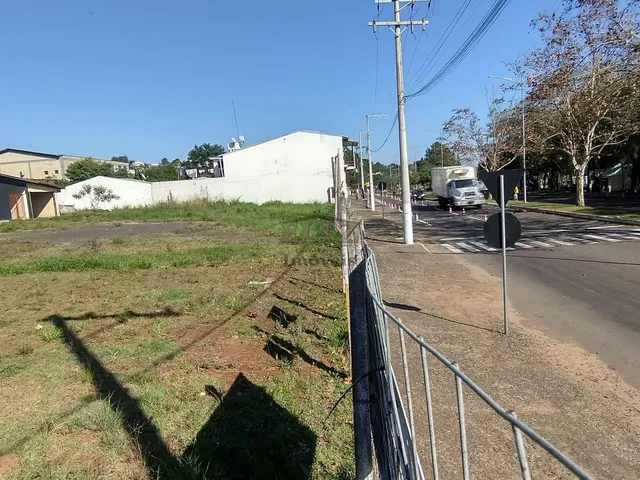 Imagem 4: Esquina Comercial de 1.900m² na entrada da cidade