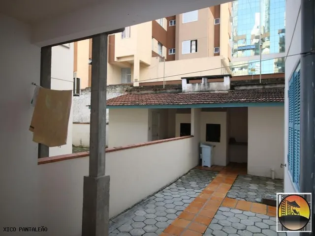 Imagem 4: 5 Dormitórios, 2 Suíte, 4 Banheiro, 2 Vagas na Garagem, 200M² de Área Construída