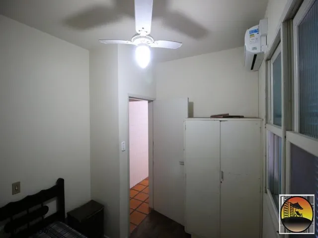 Imagem 10: 5 Dormitórios, 2 Suíte, 4 Banheiro, 2 Vagas na Garagem, 200M² de Área Construída